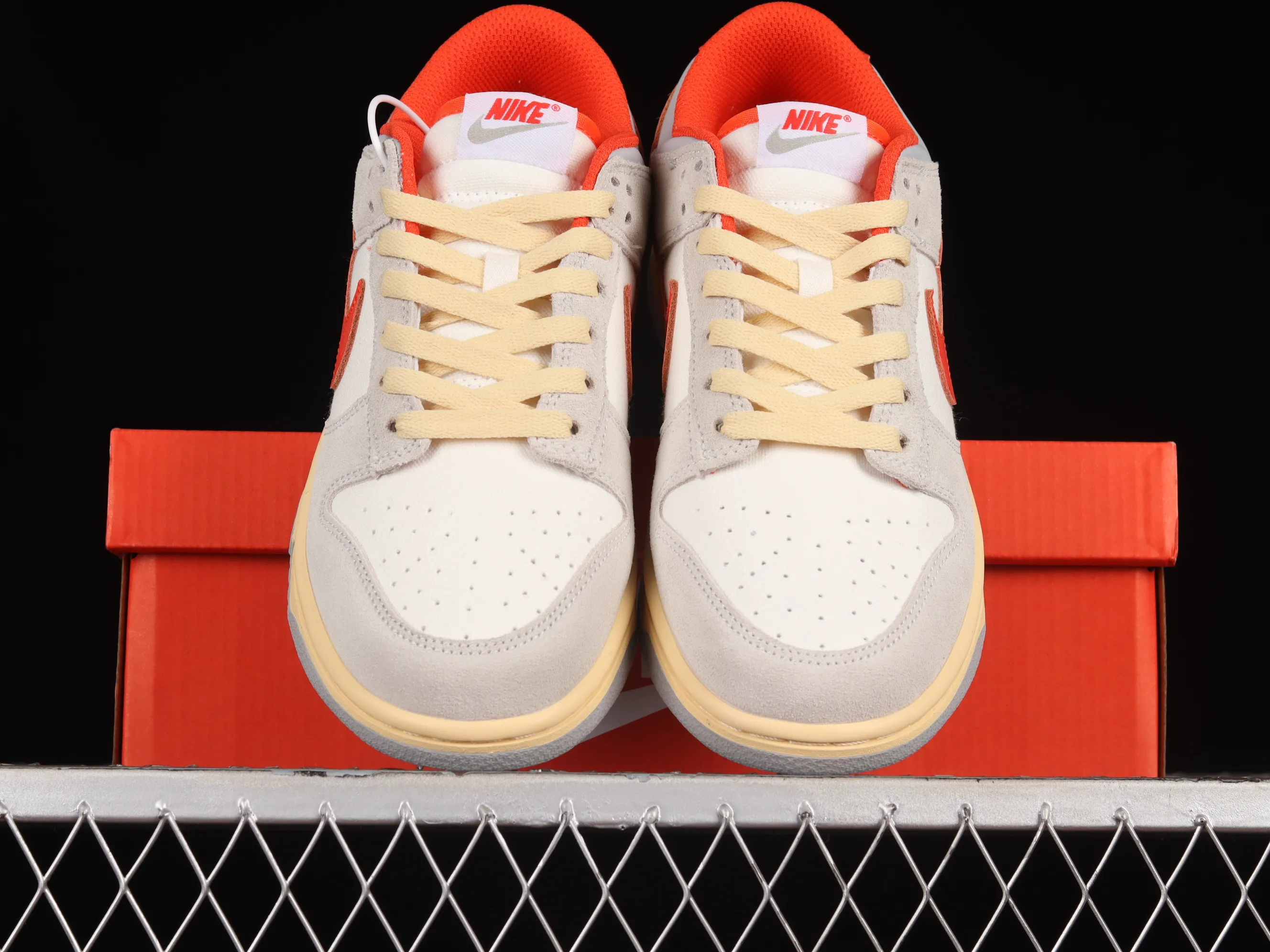 All Categories Nk SB Dunk Series Nk SB Dunk Low Low-top sneakers Cost-effective version Nk Dunk Low 85 "Athletic Department" First year gray and red color SB low-top sports and leisure sneakers FJ5429-133
